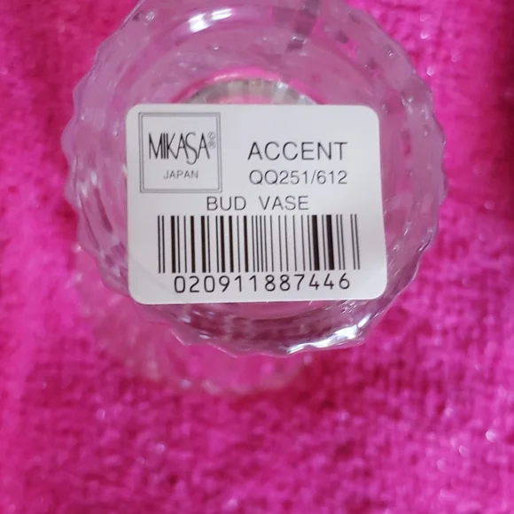 Mikasa 5" bud vase - Picture 4 of 5